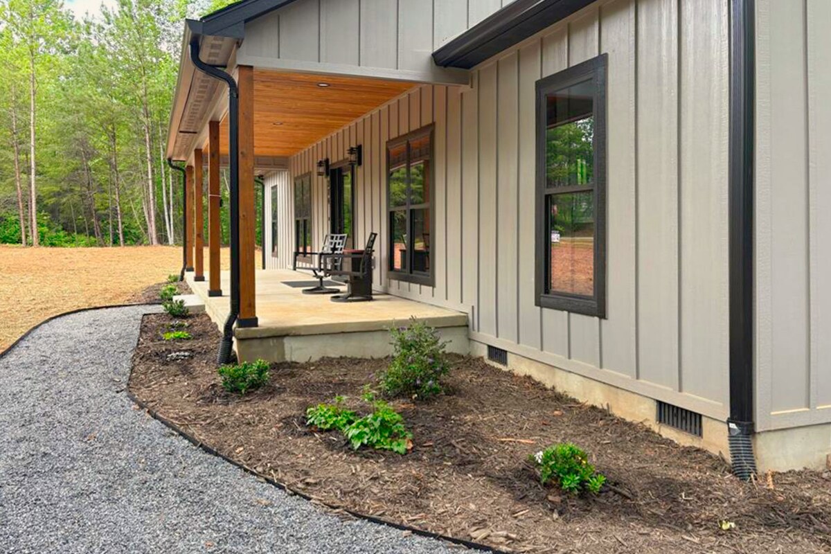 MLS #4380329 New home on 1.41 acres in Rutherfordton, NC