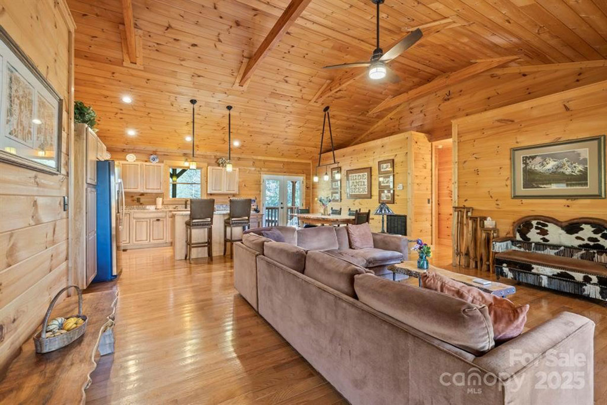 MLS # 4312668 | 8.00 acres | Cabin w/barn and fencing in gated Hearthstone Ridge
