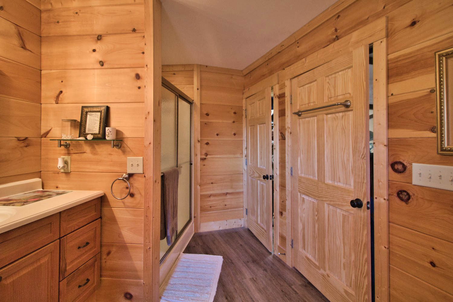 MLS # 4319903 | 2.55 acres | New log cabin w/barn in gated Hearthstone Ridge