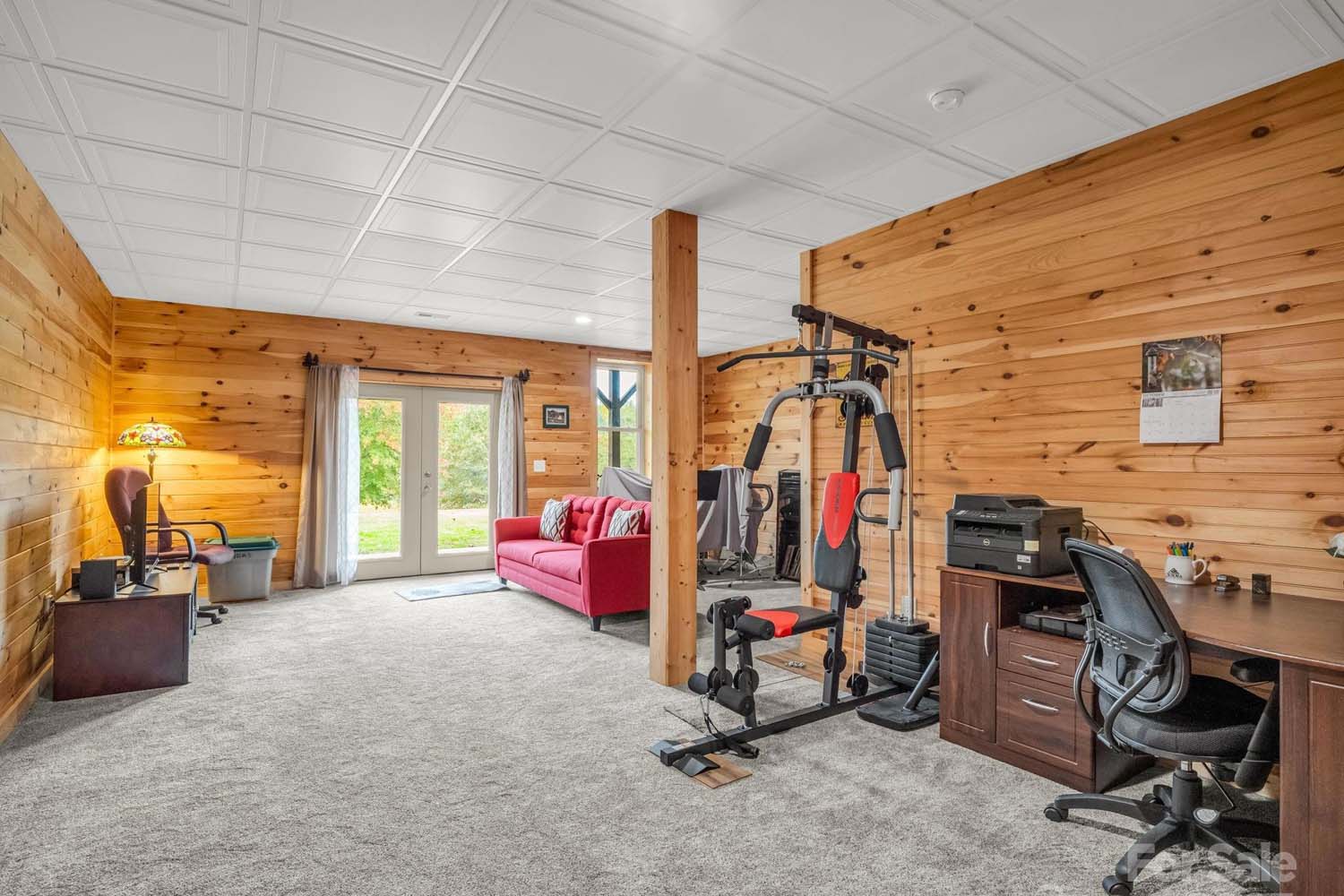 MLS # 4317464 | 4.60 acres | Cabin w/barn in gated Hearthstone Ridge