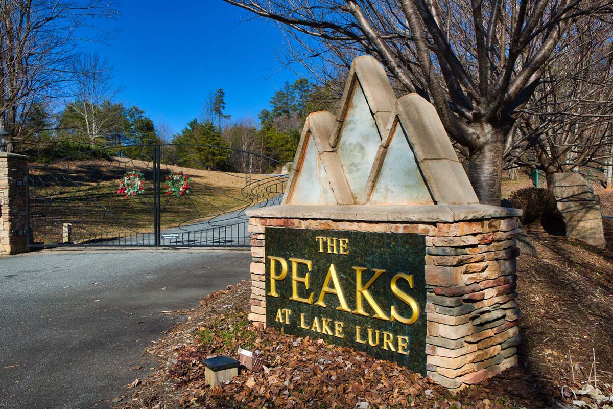 East entrance to The Peaks at Lake Lure